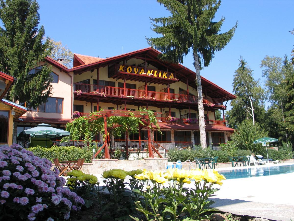 Kovanlika Hotel Razgrad Luaran gambar