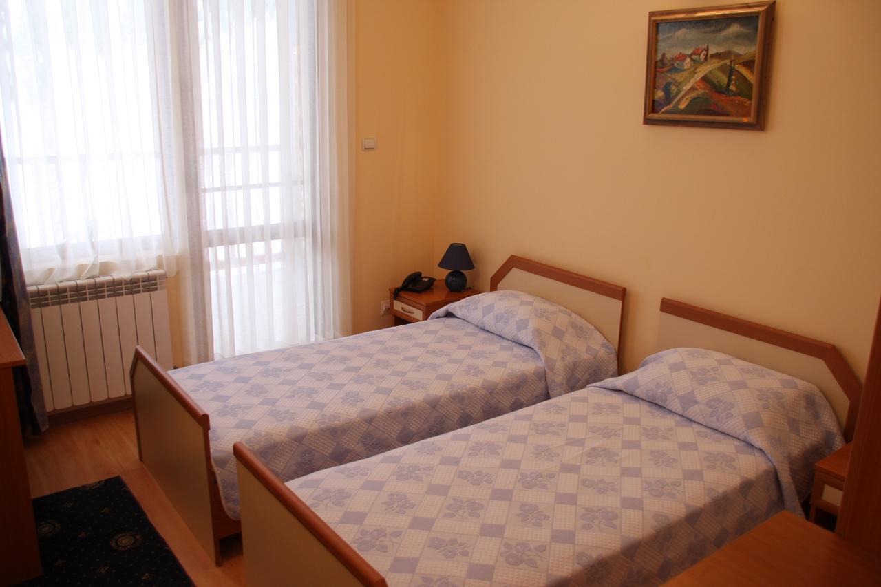 Kovanlika Hotel Razgrad Luaran gambar